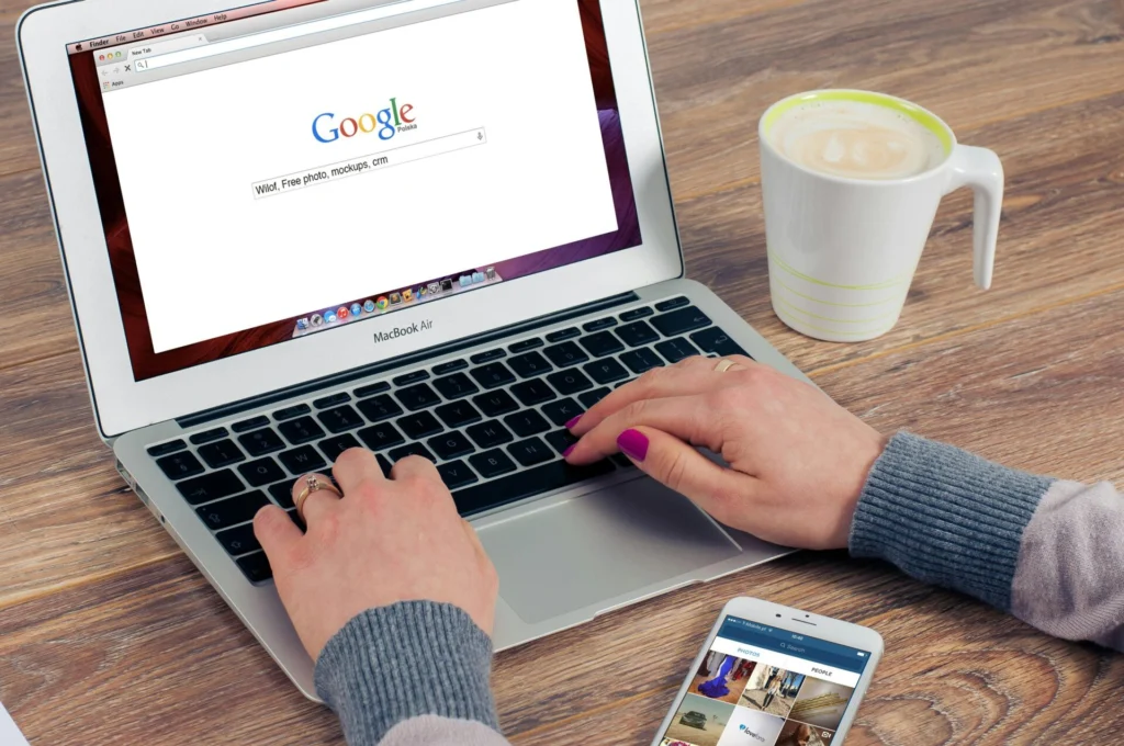 prestation consultant SEO à Lyon agence Google Ads à Lyon SEA freelance création site internet