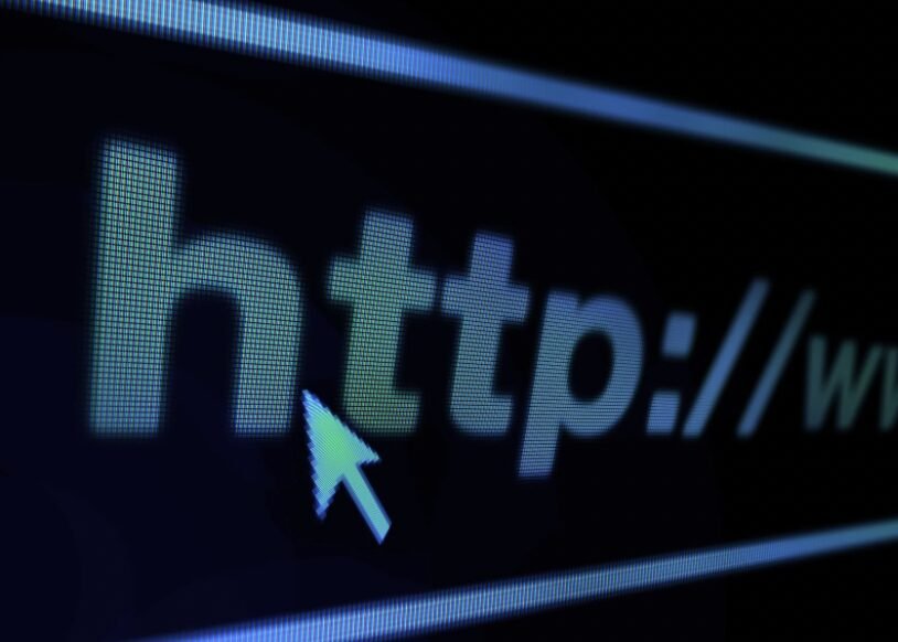 L’UX writing site web joue un rôle clé dans l’expérience utilisateur. Découvrez pourquoi les micro-textes sont essentiels pour guider et convaincre vos visiteurs.